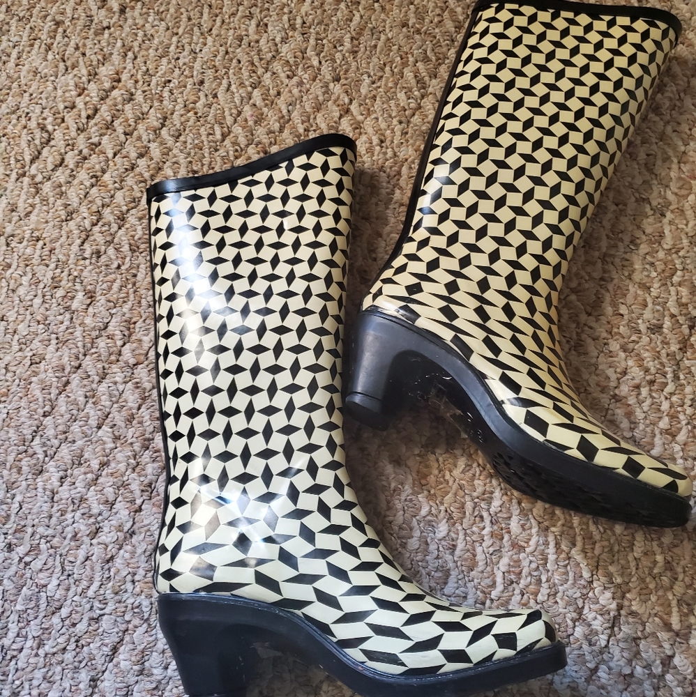 Rain boots